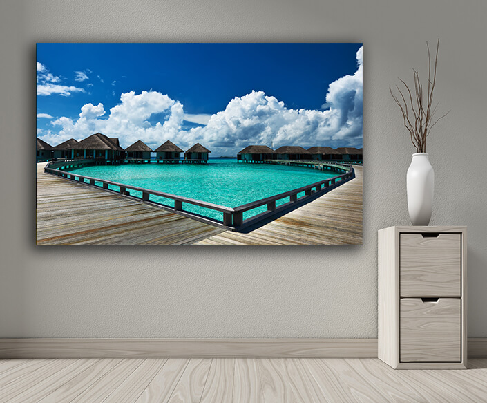 WEB004 0023 MP 0033 4167251 The beautiful beach with water bungalows AOAY6660
