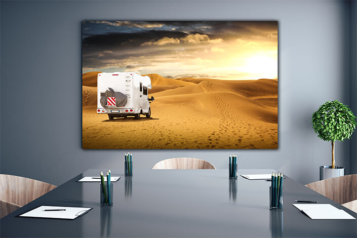 WEB004 0038 ML 0039 28691194 motorhome in the desert AOAY6209