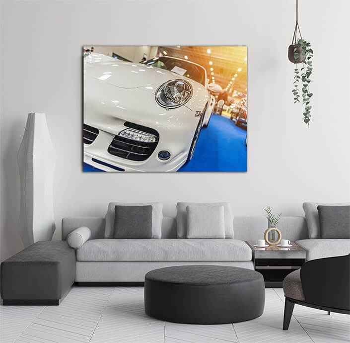 WEB005 0006 WEB001 0035 46104742 close up of a white sport luxury car AOAY5290