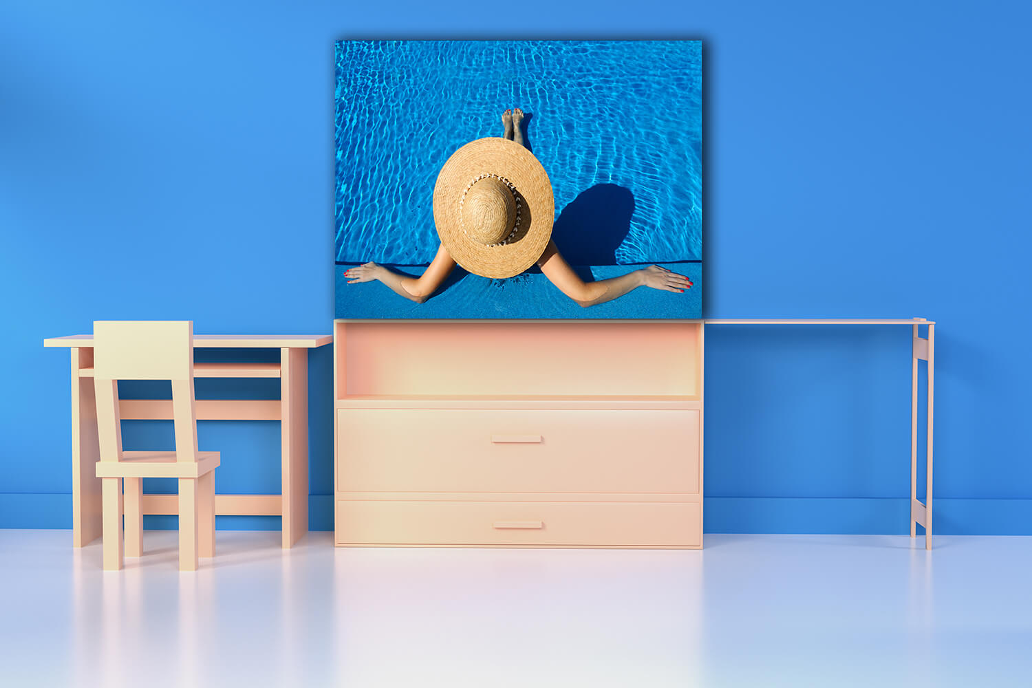 WEB005 0021 MP 0003 4087565 woman at poolside AOAY6658