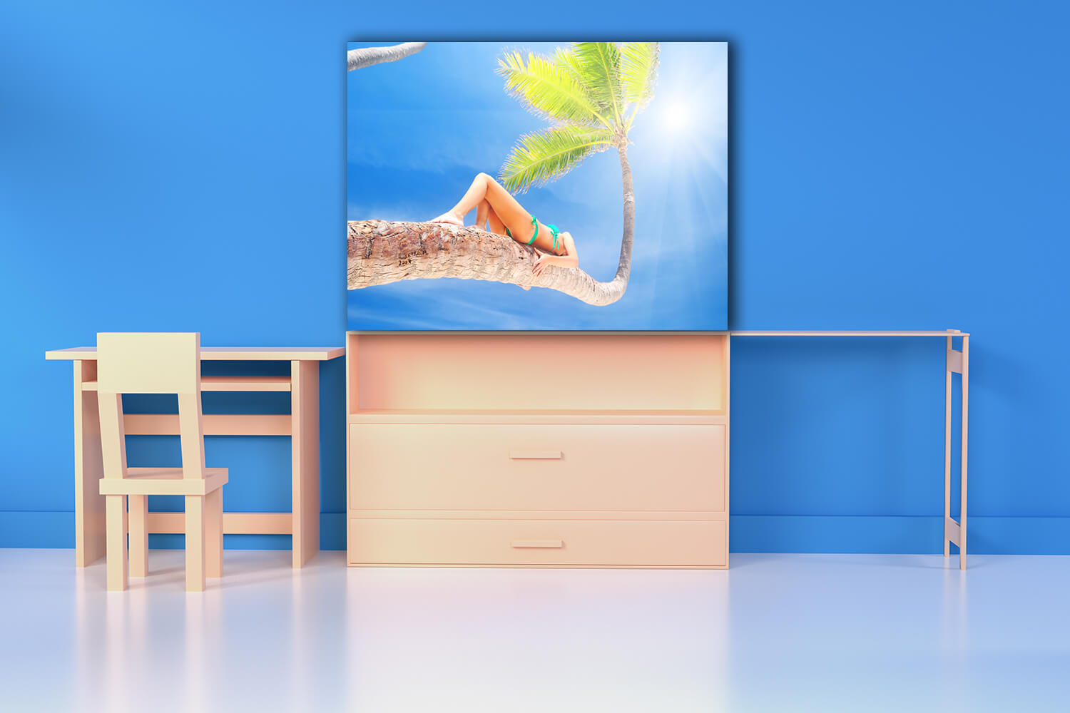 WEB005 0026 MP 0030 7190070 woman on palm AOAY6673