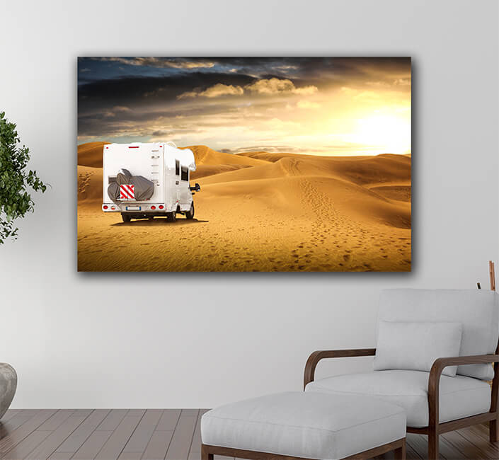 WEB005 0034 ML 0039 28691194 motorhome in the desert AOAY6209