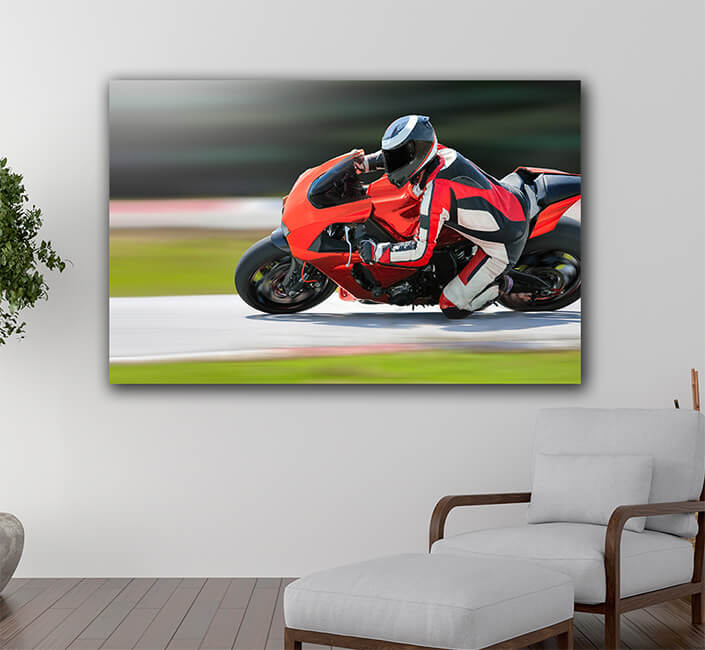 WEB005 0050 ML 0023 36731046 motorcycle leaning into a fast corner on race track AOAY6142