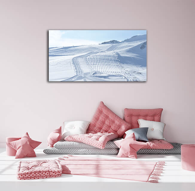 WEB006 0005 MP 0019 8152912 mountains with snow in winter AOAY6699