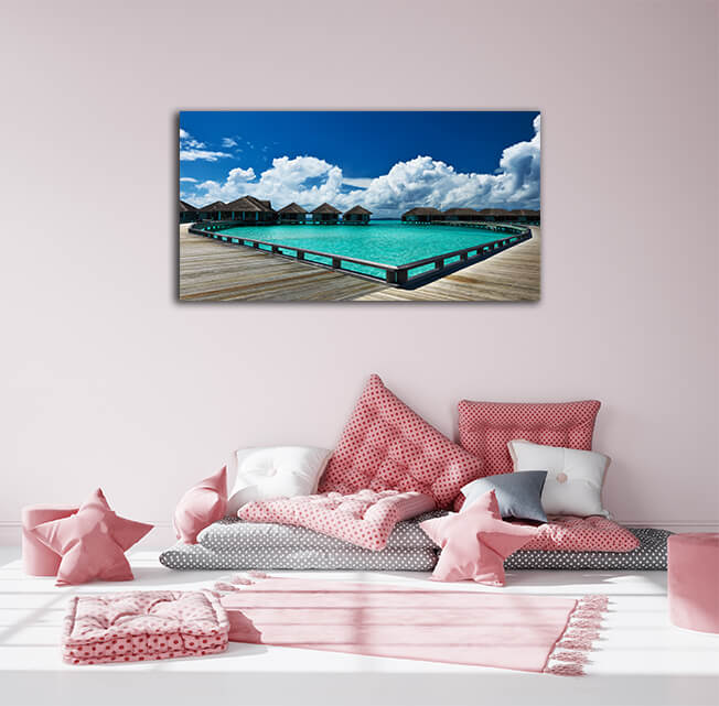 WEB006 0023 MP 0033 4167251 The beautiful beach with water bungalows AOAY6660