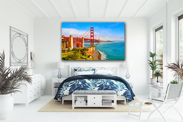 WEB007 0002 ML 0001 47115014 san franciscos iconic golden gate bridge on foggy morning AOAY6322