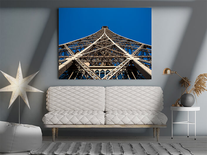 WEB008 0006 ML 0031 10448562 close up on tour Eiffel AOAY5216