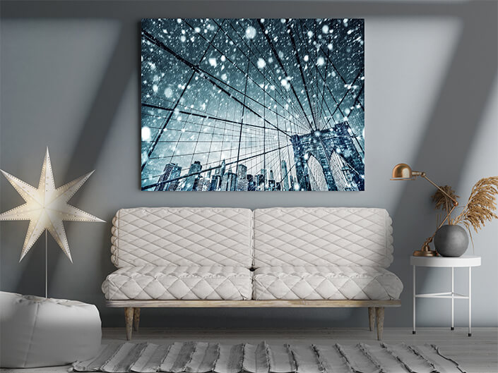 WEB008 0024 ML 0013 44529402 brooklyn bridge in new york during snowfall AOAY7395