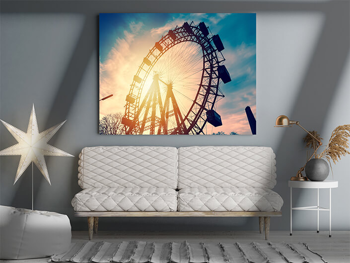 WEB008 0028 ML 0008 46103836 silhouette of a vintage ferris wheel AOAY5284