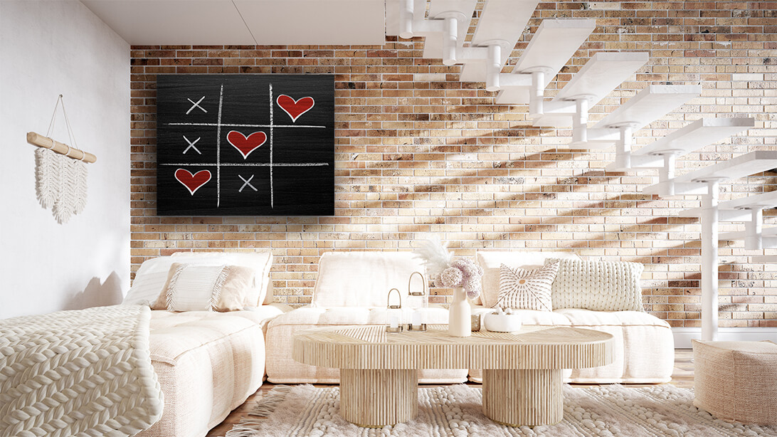 WEB004_0011_MP__0006_33678636_tic tac toe game with chalk hearts xo noughts and crosses AOAY8003