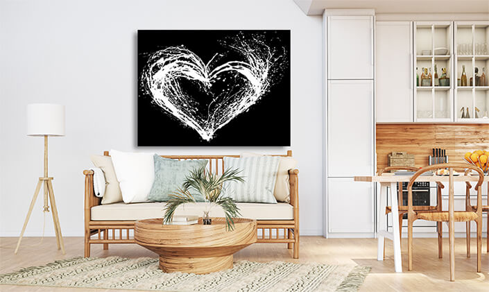 WEB004_0022_MOCKUP_0000_35754196_abstract white heart on black background AOAY8007