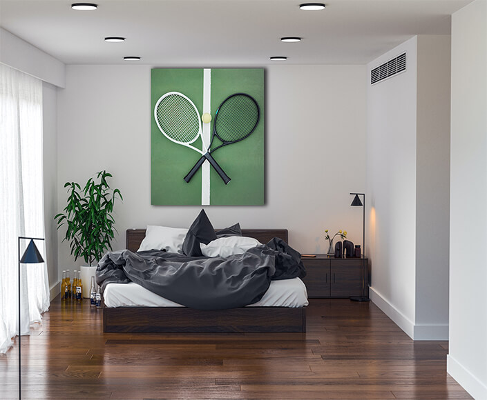 WEB004 0044 MP 0031 47442724 two tennis rackets and a ball on an empty court AOAY5721