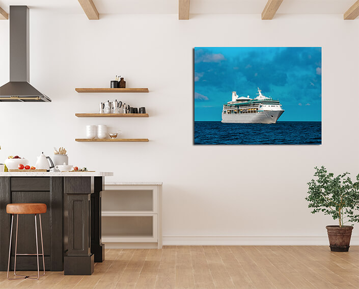 WEB001 0040 MP 0030 35141050 A white luxury cruise liner in travel AOAY6301