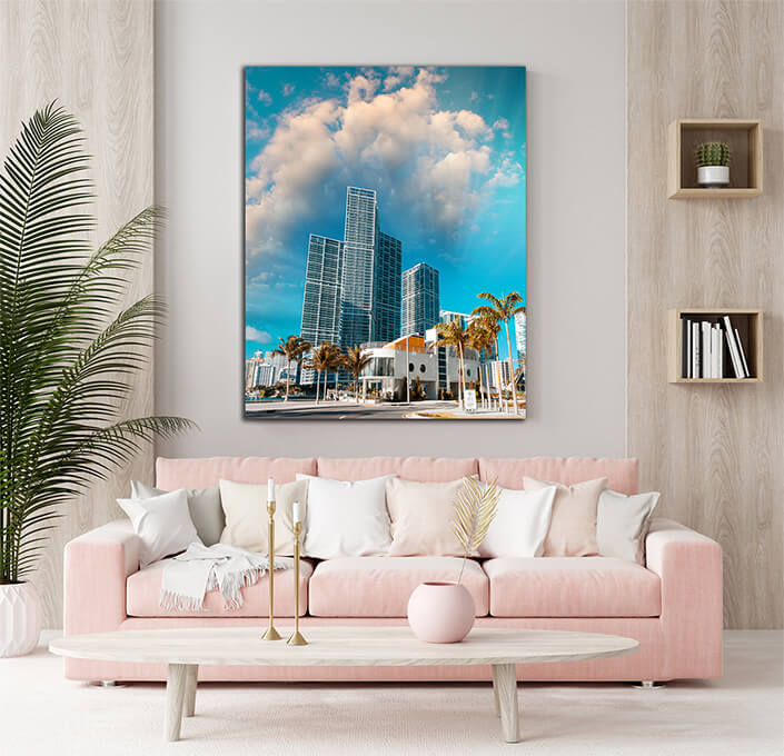 WEB002. 0053 MP 0029 15636198 sunny roads of miami florida usa AOAY3432