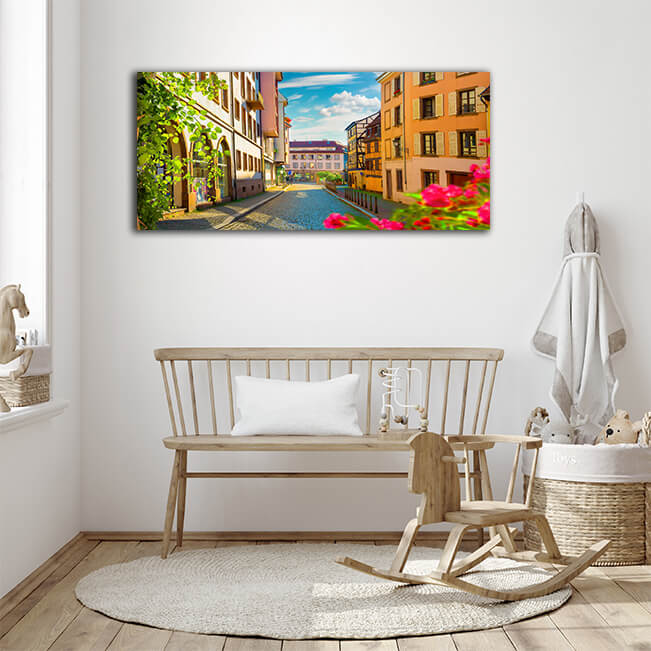 WEB002 0001 ML 0016 36800750 flowers on street AOAY5846