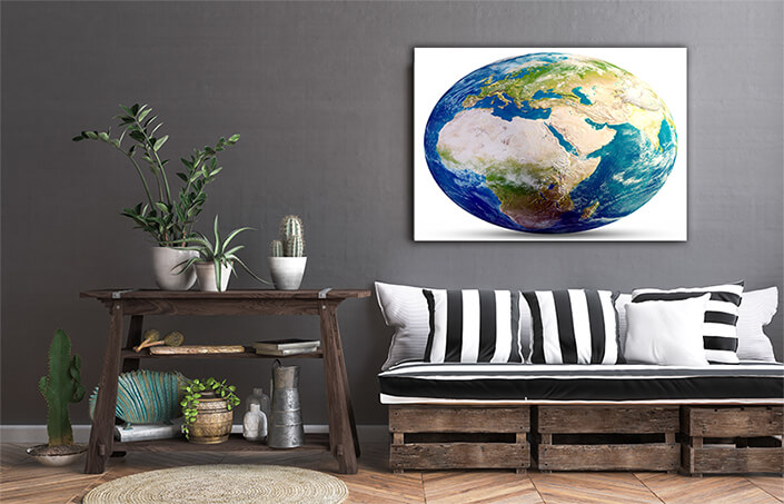 WEB002 0020 MS 0014 AdobeStock 175271045 Earth with Africa in view AOAY4107