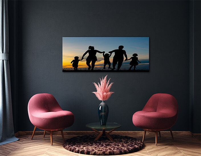 WEB002 0036 ML 0025 29889412 large family AOAY4961