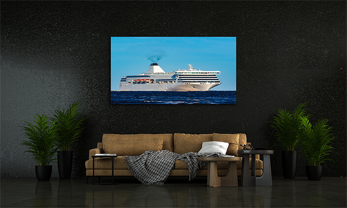 WEB002 0066 MP 0029 35141052 white passenger ship underway AOAY6302