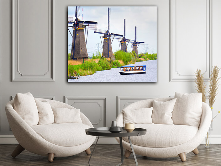 WEB003_0011_ML_0017_36597438_kinderdijk traditional dutch windmills pumping water netherlands AOAY6585