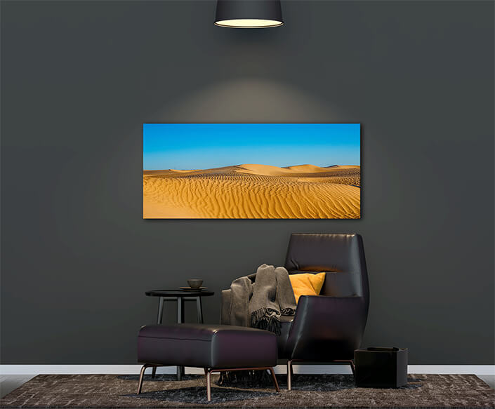 WEB003_0030_ML_0036_27193878_tunisian desert landscape with blue sky dunes background AOAY5237