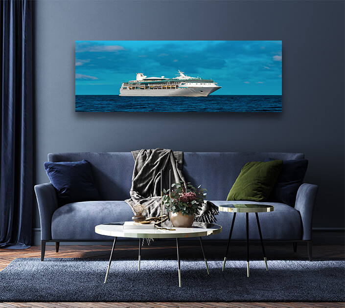 WEB004 0000 MP 0030 35141050 A white luxury cruise liner in travel AOAY6301