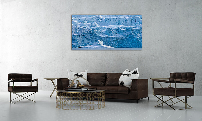 WEB004 0001 ML 0005 47784434 deep blue glacier albert inland Norway AOAY6611