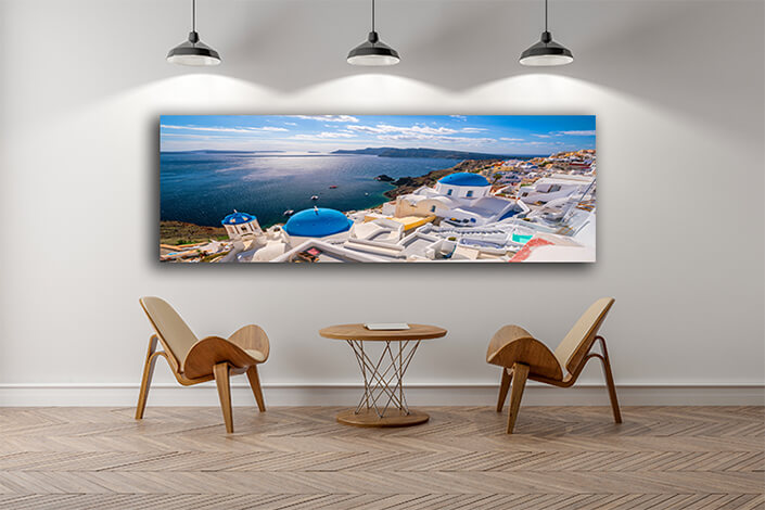 WEB004 0003 ML 0014 39675074 cityscape of oia town in santorini island greece AOAY7420