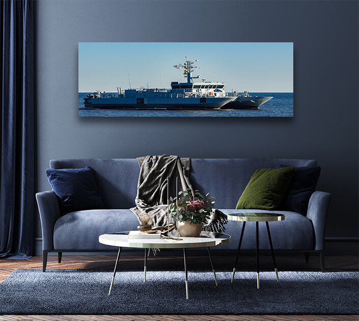 WEB004 0007 MP 0023 35141606 small military ship AOAY6308