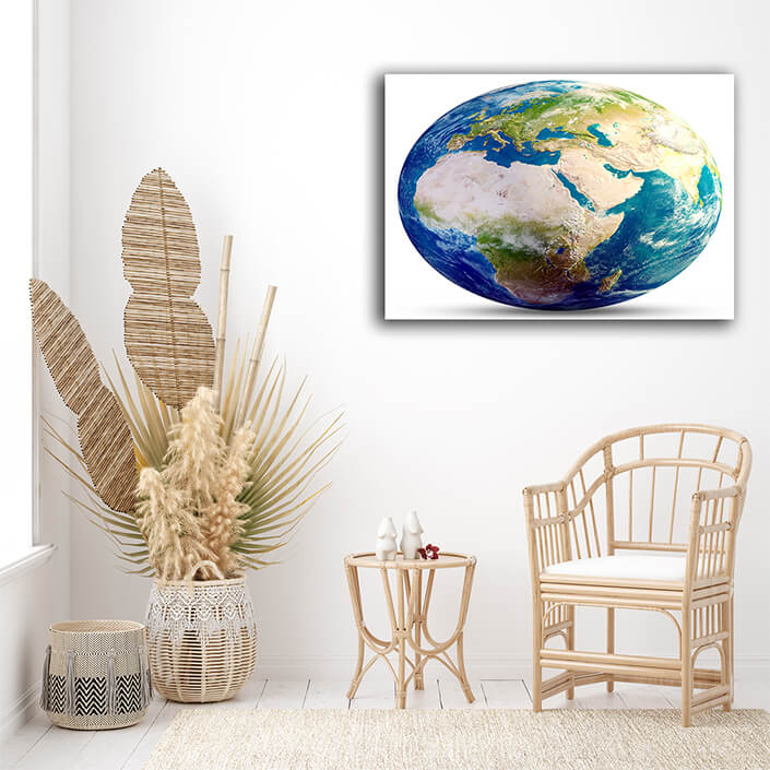 WEB004 0013 MS 0014 AdobeStock 175271045 Earth with Africa in view AOAY4107