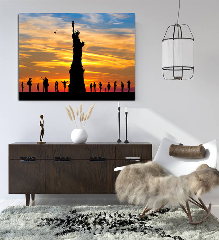 WEB004 0017 ML 0031 29889168 silhouette of the statue of liberty at sunset AOAY4954