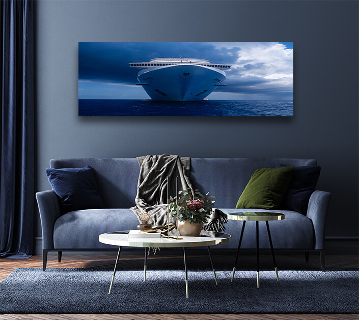 WEB004 0017 MP 0013 36137524 cruise ship msc divina view of the sea during a thunderstorm AOAY5242