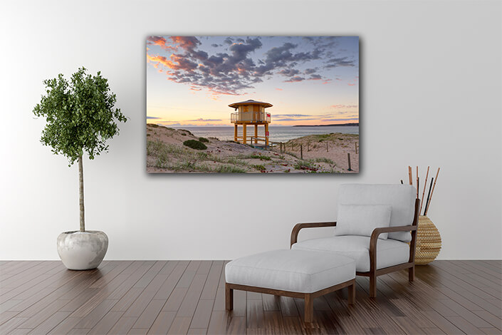 WEB004 0021 MP 0012 16046888 wanda beach lookout tower AOAY7329