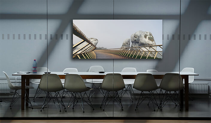 WEB005 0026 ML 0024 31227928 golden hand bridge in vietnam AOAY6475