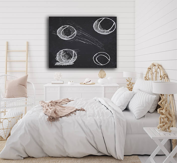 WEB005 0049 MS 0040 33983670 tennis ball sketch set on blackboard AOAY5710