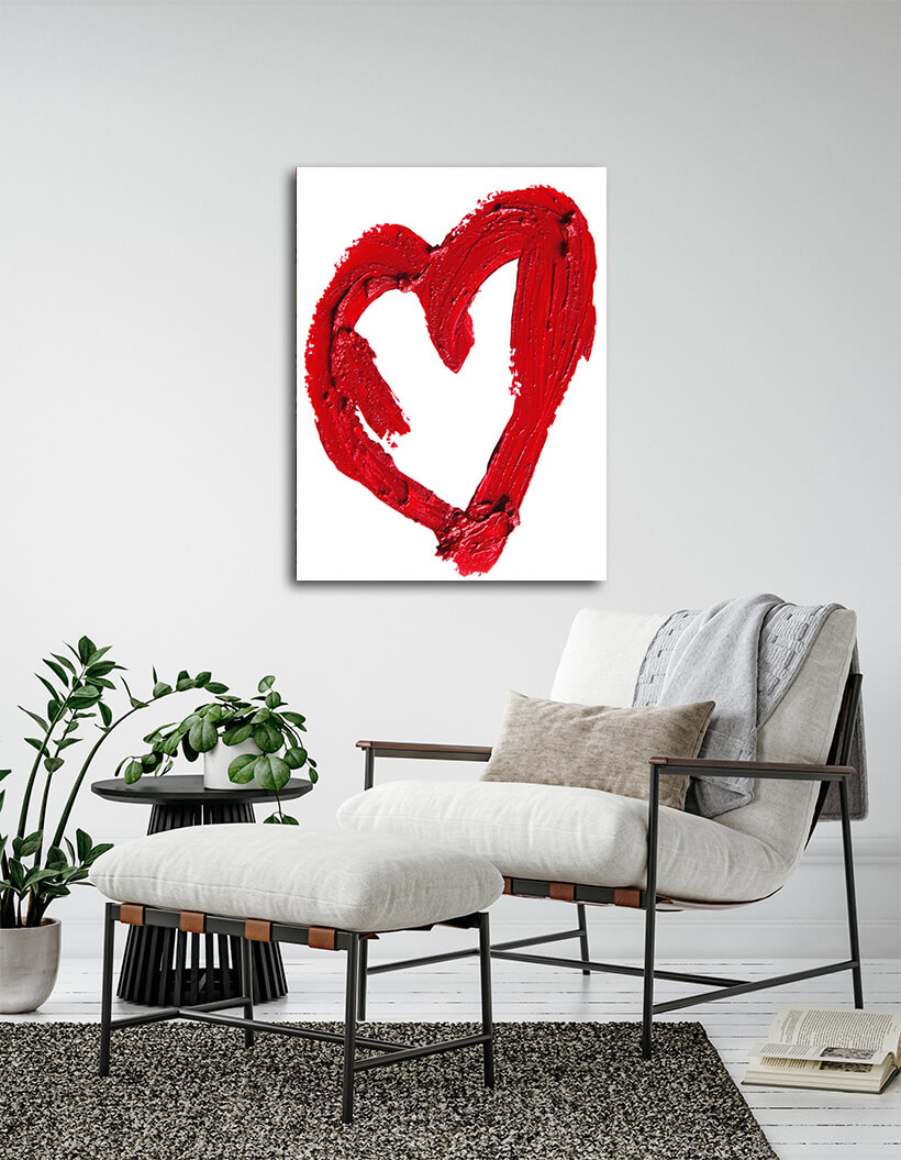 WEB005 0089 MPortrate 0002 36008608 red heart shaped AOAY7647