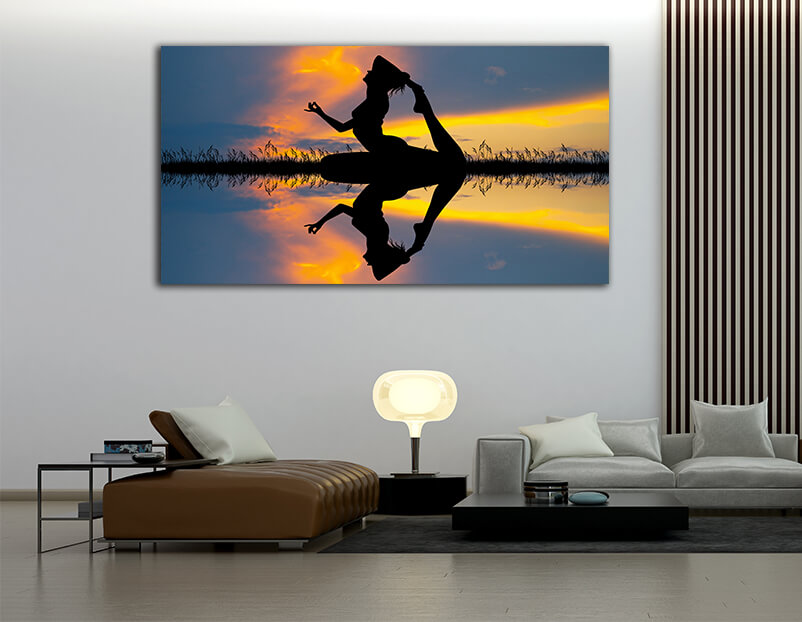 WEB006 0009 ML 0015 29890558 girl doing yoga on river AOAY4972