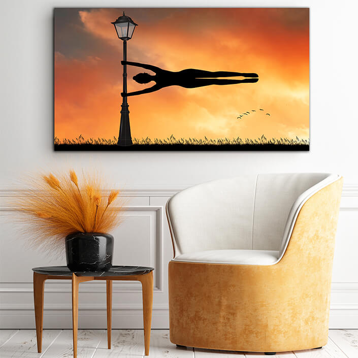 WEB006 0009 ML 0047 29888760 acrobat girl does the flag on the pole AOAY4935