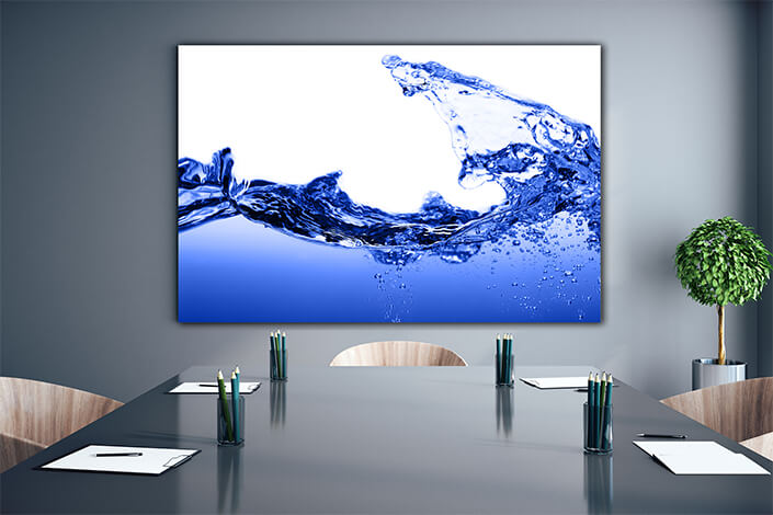 WEB006 0013 ML 0001 MP 0001 1065675 blue water against white AOAY6484