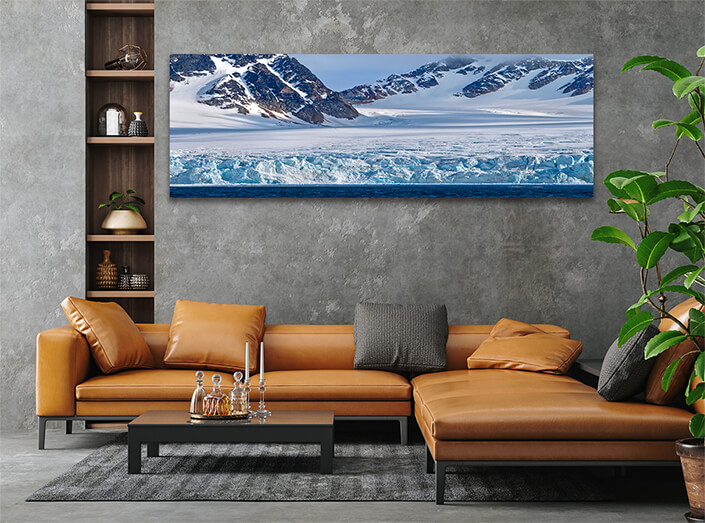 WEB006 0016 ML 0012 37341630 deep blue glacier and snowcapped mountains arctic svalbard norway AOAY6592