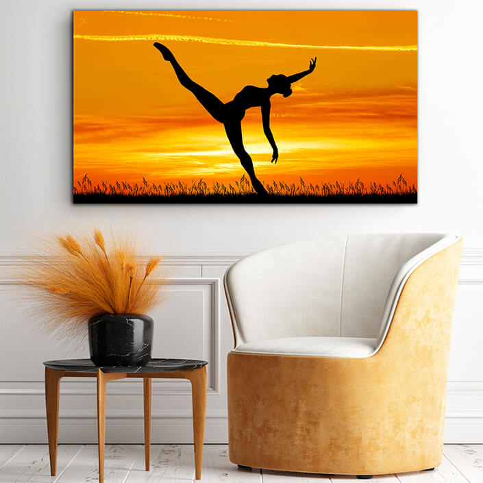 WEB006 0016 ML 0043 29889096 girl dance at sunset AOAY4949
