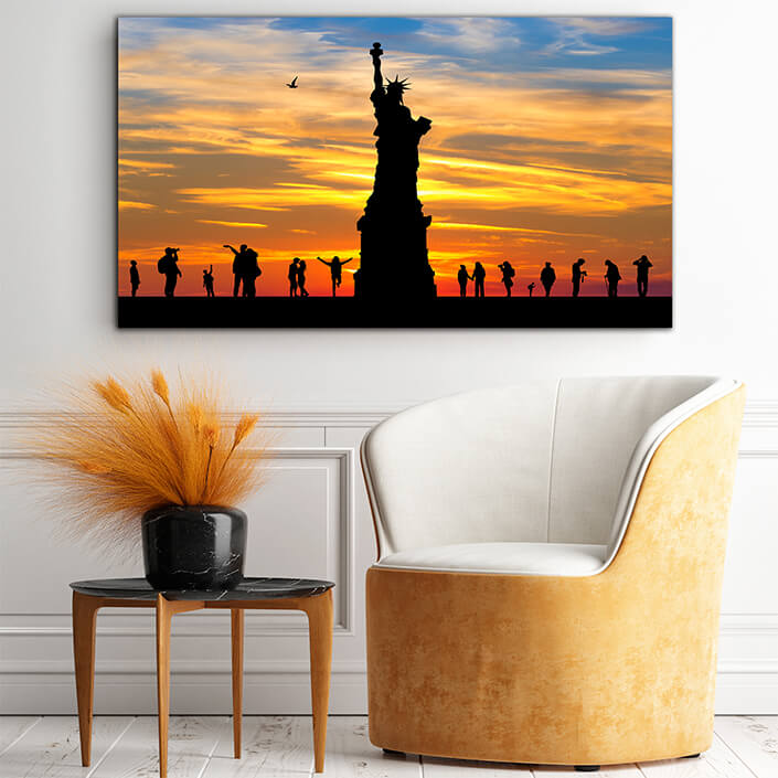 WEB006 0021 ML 0039 29889168 silhouette of the statue of liberty at sunset AOAY4954