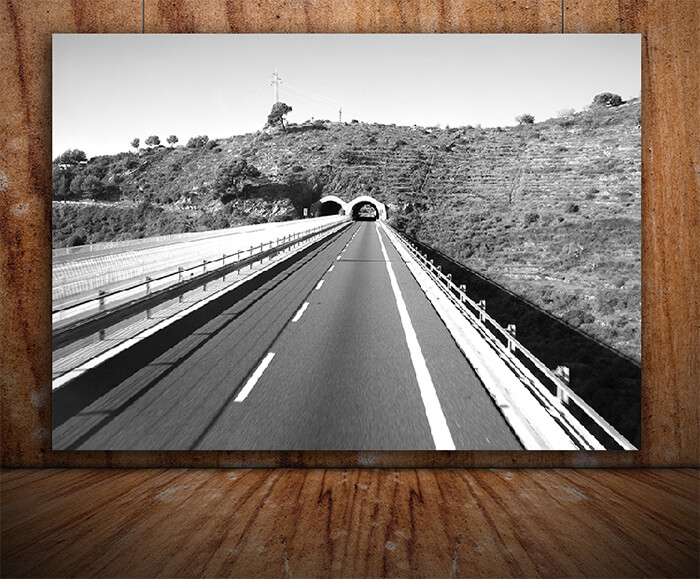WEB007 0020 ML 0004 8200570 Highway with tunnel and viaduct AOAY7220