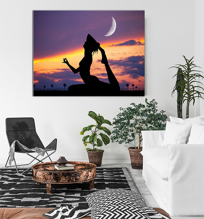 WEB007 0025 ML 0056 28185610 girl doing yoga meditation AOAY4924