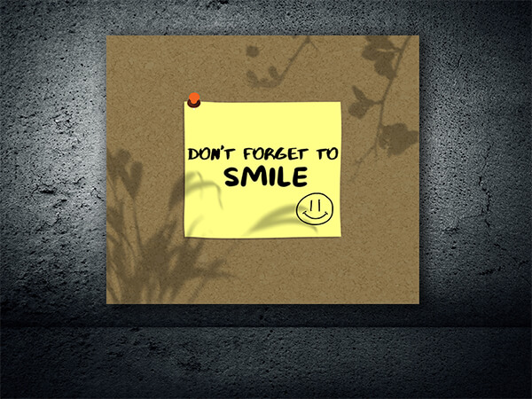 M005_0019_remember to smile AOAY9095