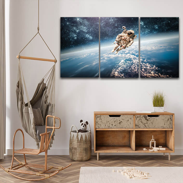 N5 15642562 astronaut in outer space AOAY1013