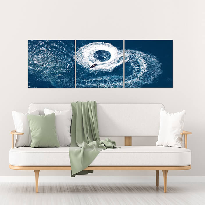 Q 0005 M6 AdobeStock 130751254 Jet skiing in open waters AOA13022