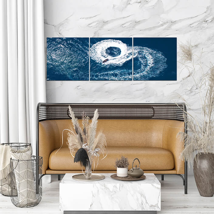 Q 0007 M4 AdobeStock 130751254 Jet skiing in open waters AOA13022